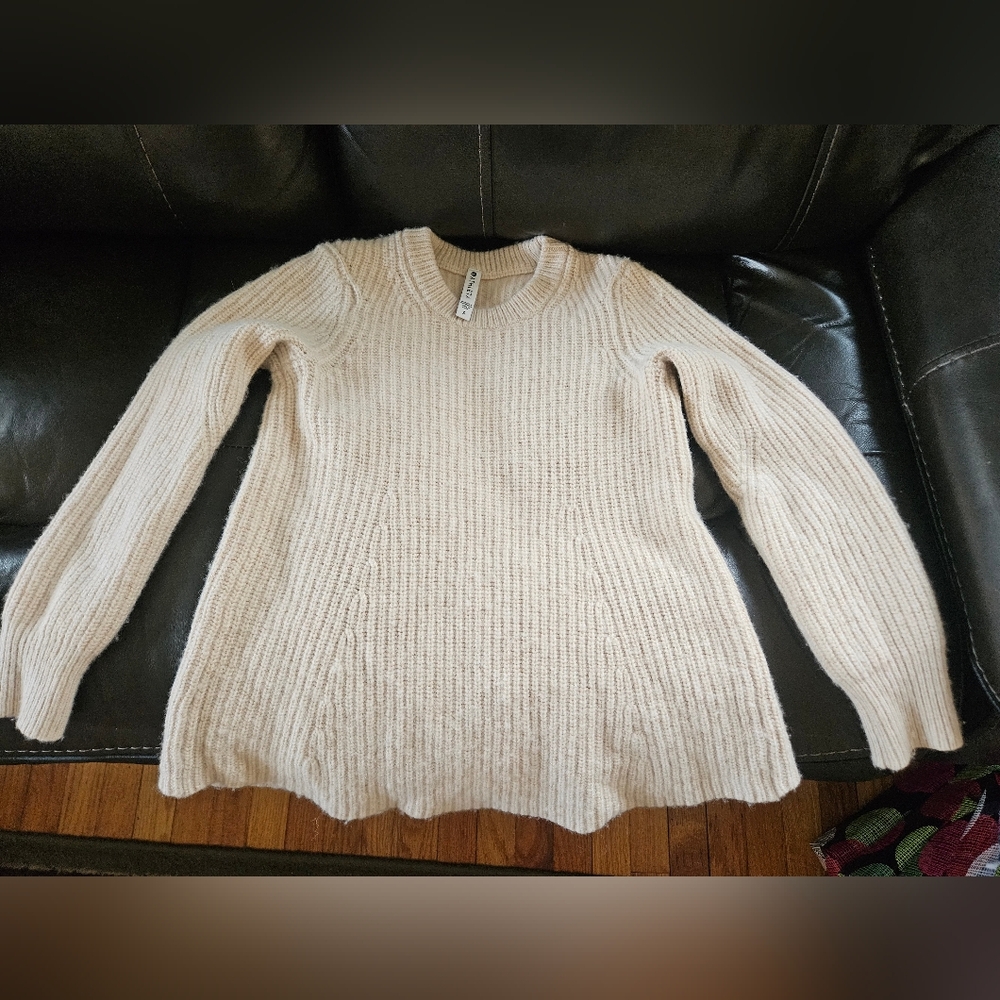 Athleta Women's Beige Crew Neck Sweater